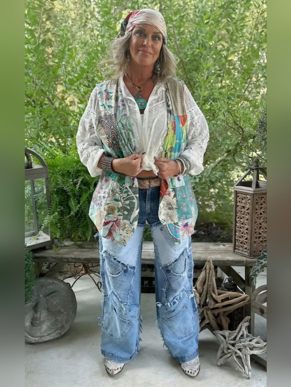 #1634 Jaded Gypsy Patched On Up Jeans - Picture 2 of 3